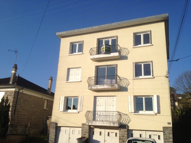 1394 Appartement F3 dernier étage Balcon / Garage/ Jardin Quartier Hôpital Impôts